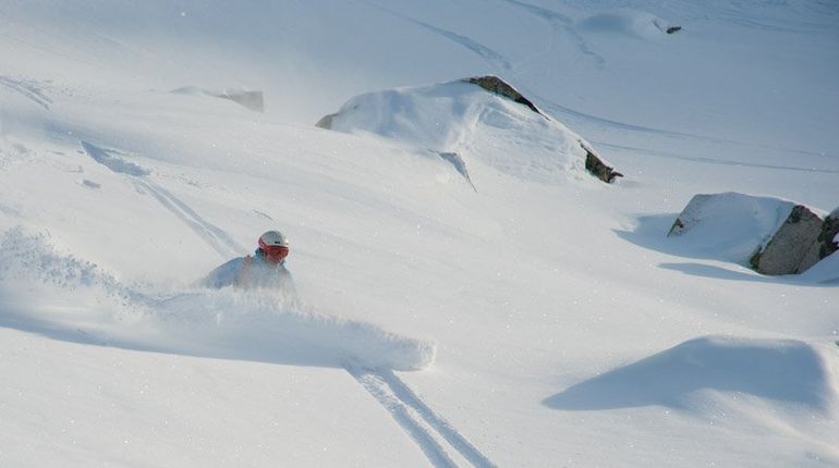 Tiefschnee fahren E&P Reisen